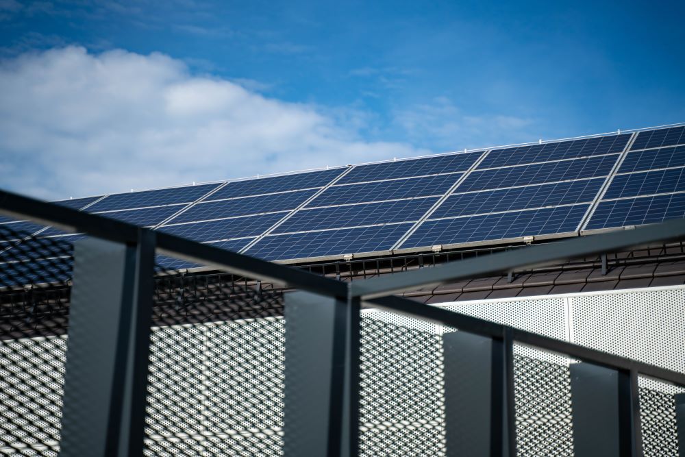 APVA parama saulės elektrinėms 2026: kas gali gauti finansavimą ir kokių dokumentų reikia